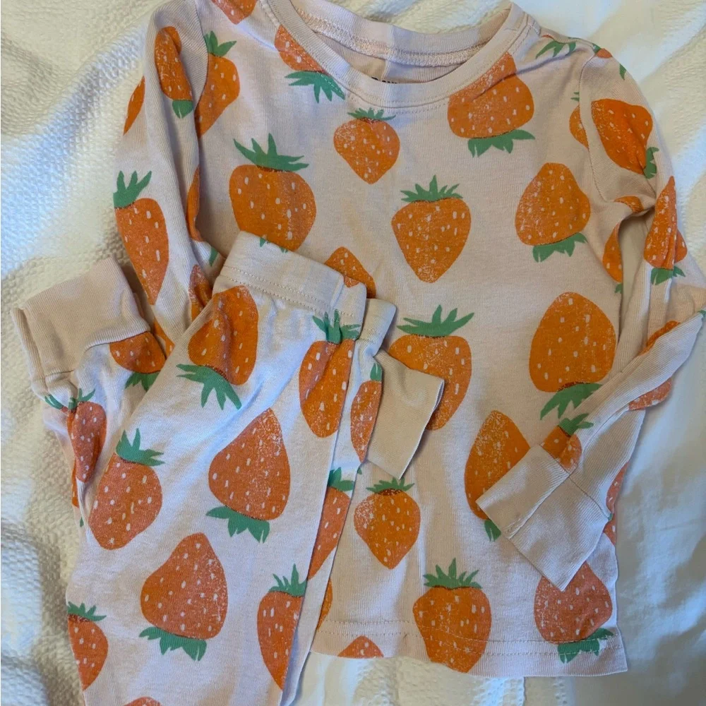 Old Navy 3T PJ bundle